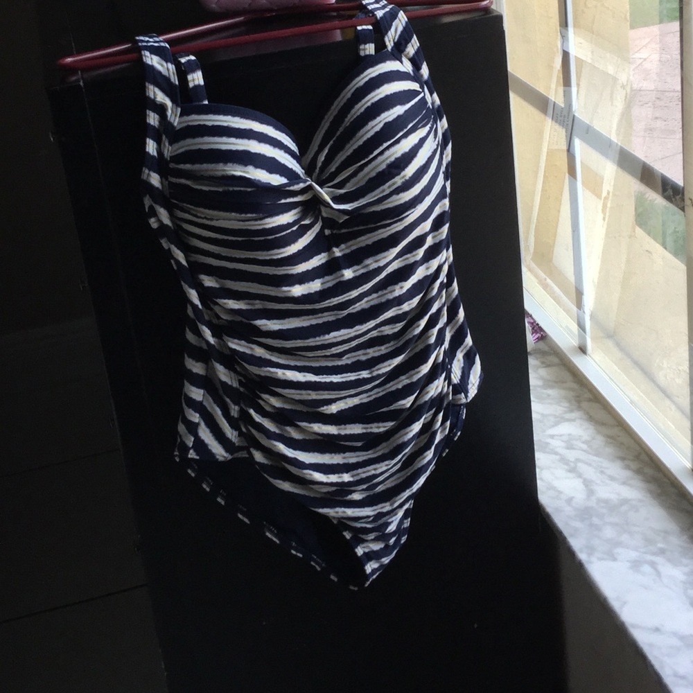 SIZE 14 ONE PIECE SWIMSUIT